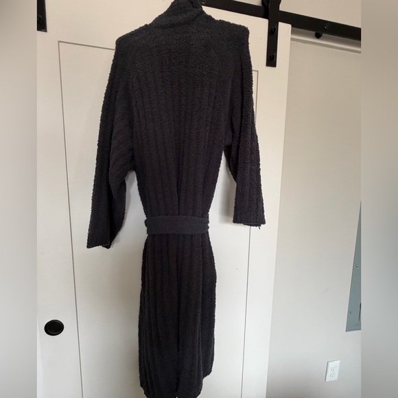 Cozy Gray Robe - Picture 4 of 5